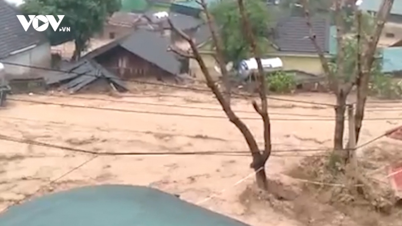Thiên tai tàn phá bản Xiềng Tắm, Nghệ An: Hơn 50 ngôi nhà bị cuốn trôi
