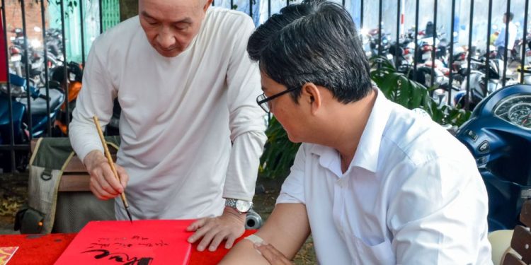 Độc đáo Làng Nghề Giấy Dó Phong Phú: Di sản cần được gìn giữ