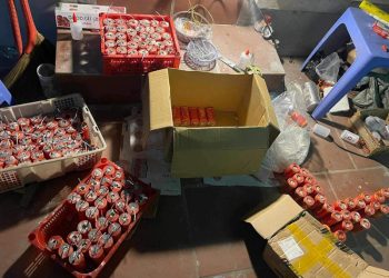 Phát hiện nam sinh chế tạo 3.000 quả pháo nổ bán trong trường học tại Nghệ An