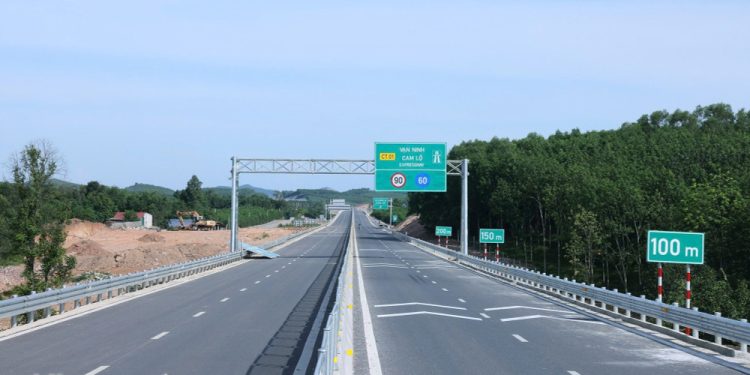 Trình Quốc hội phê duyệt đầu tư gần 24.000 tỷ đồng cho cao tốc Vinh – Thanh Thủy